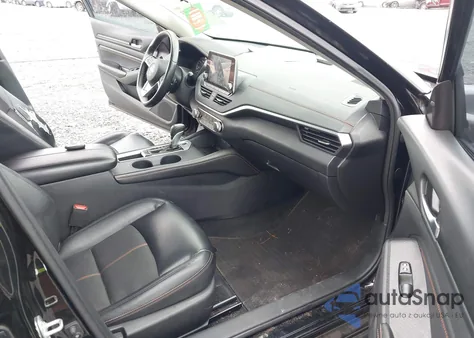 2019 Nissan Altima 2.5 Sr z USA, uszkodzony, nr VIN 1N4BL4CV8KN327918